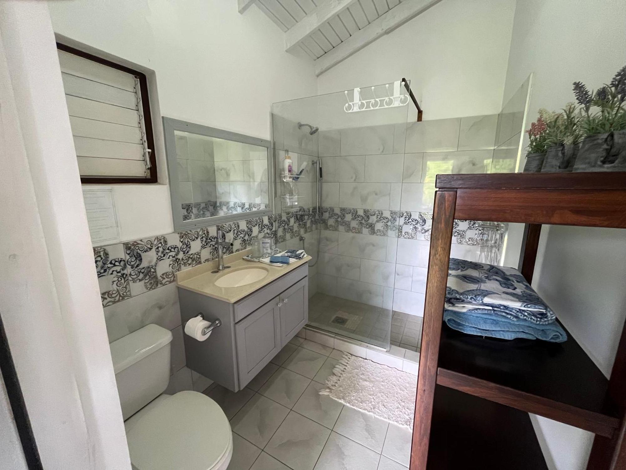 Studio Blu At Waves Villa Guesthouse Brighton Village 外观 照片