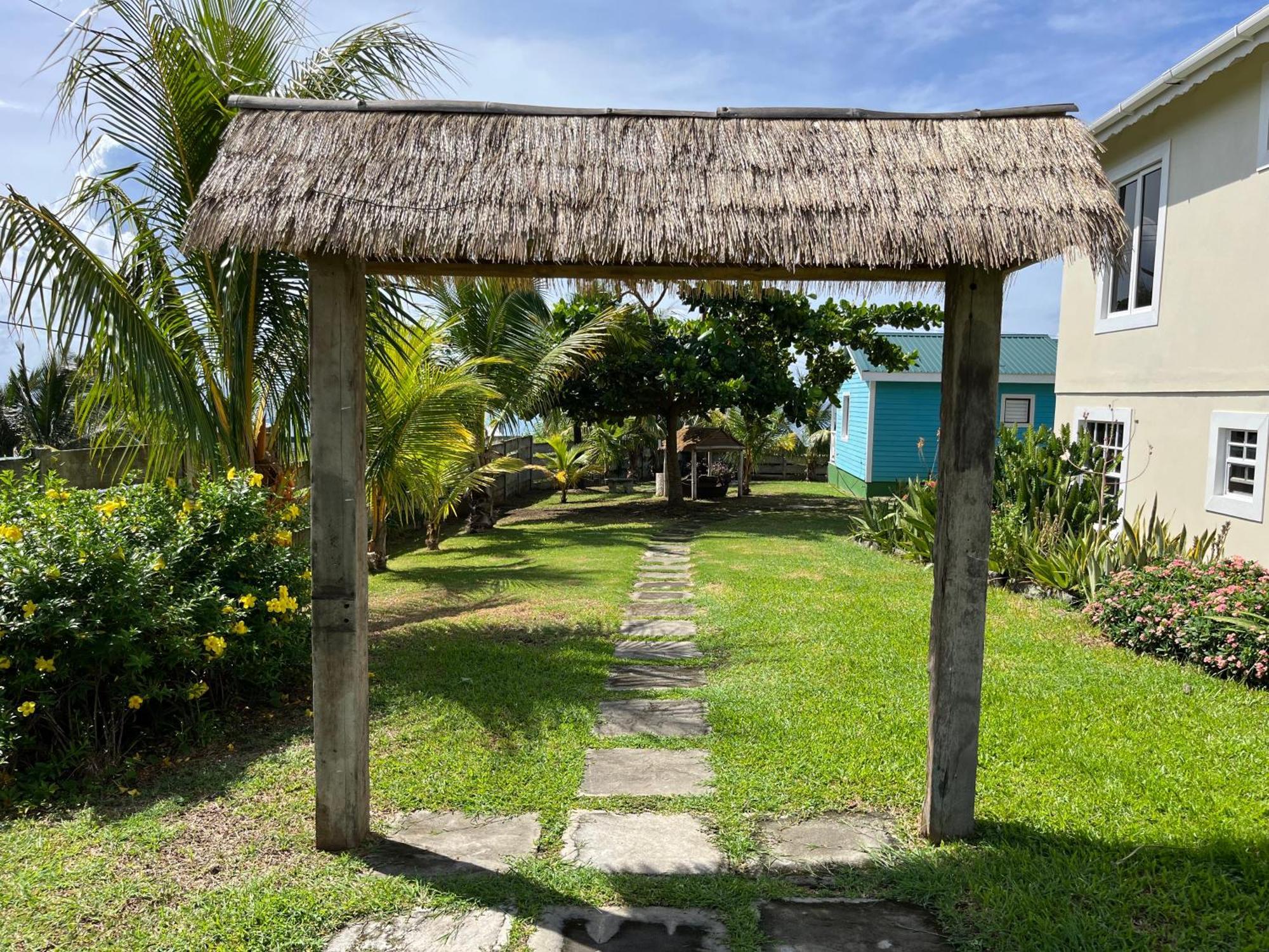 Studio Blu At Waves Villa Guesthouse Brighton Village 外观 照片